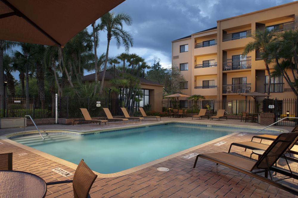Courtyard Tampa Westshore/Airport Exteriör bild